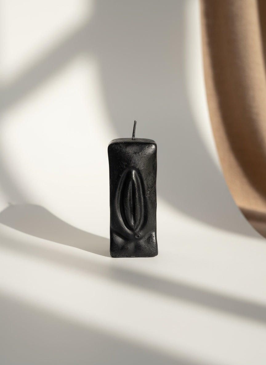 Female Gender Candle Black